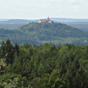 Bad_Rodach,_CO_-_Gr_Georgenberg_-_Henneberger_Warte_-_Veste_Heldburg_v_NW_02