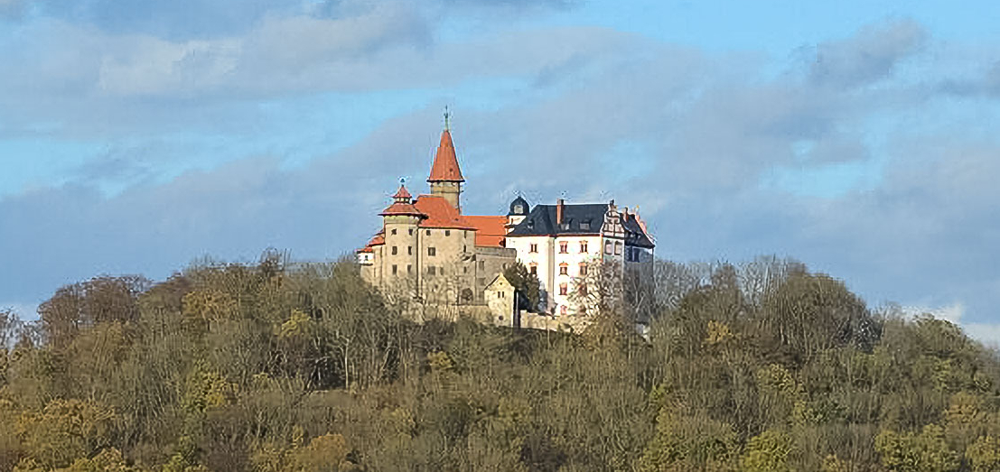 Veste_Heldburg,_von_Südwesten-002_1